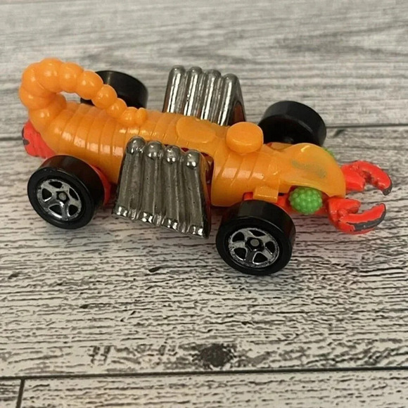 Hot Wheels Other - 1985 Mattel Hot Wheels Scorpion Orange Diecast Car/ Vehicle